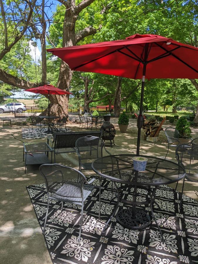 Maple Hill Manor Bed & Breakfast Springfield ภายนอก รูปภาพ