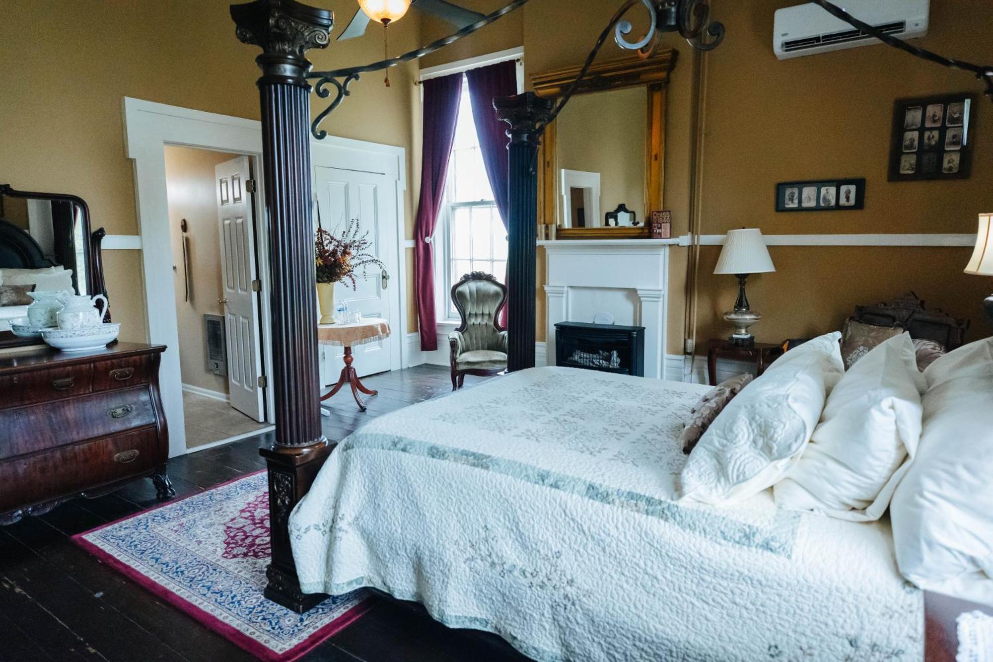 Maple Hill Manor Bed & Breakfast Springfield ภายนอก รูปภาพ