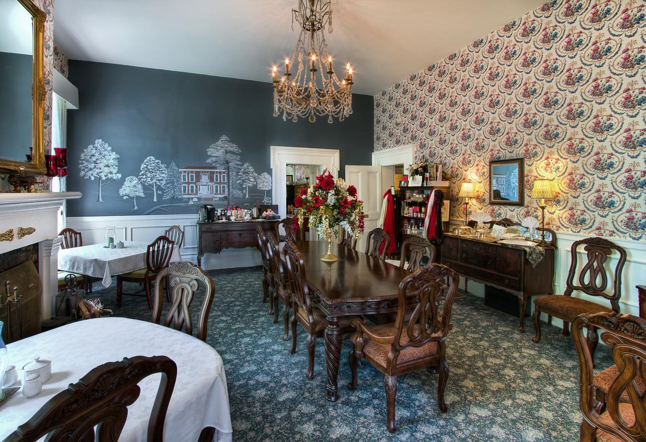 Maple Hill Manor Bed & Breakfast Springfield ภายนอก รูปภาพ
