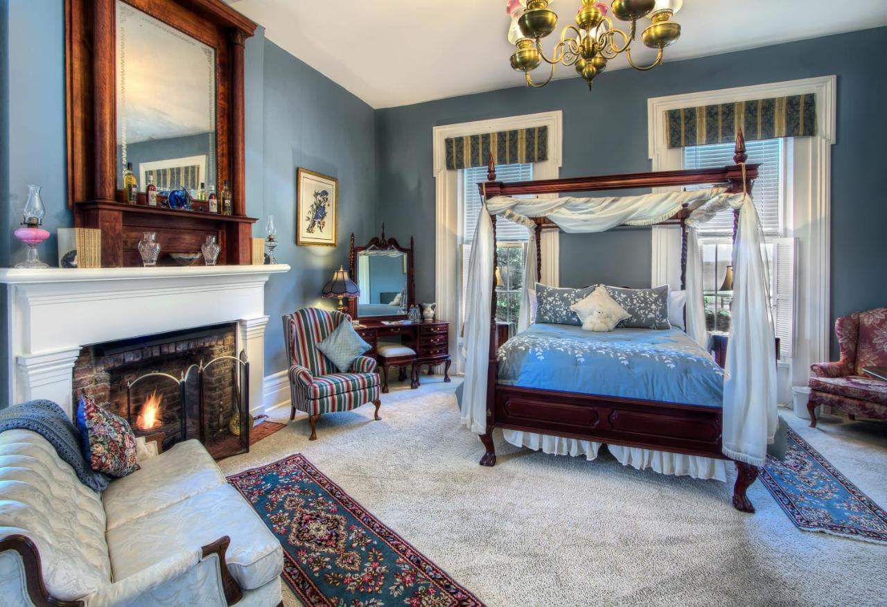 Maple Hill Manor Bed & Breakfast Springfield ภายนอก รูปภาพ